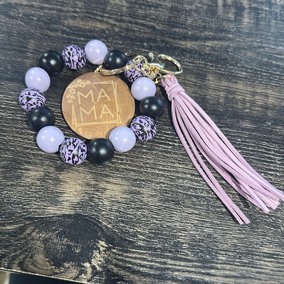 NWT Mama Wooden Beaded Bracelet Keychain with Tassel & Thick Charm Purple Black - Picture 1 of 4